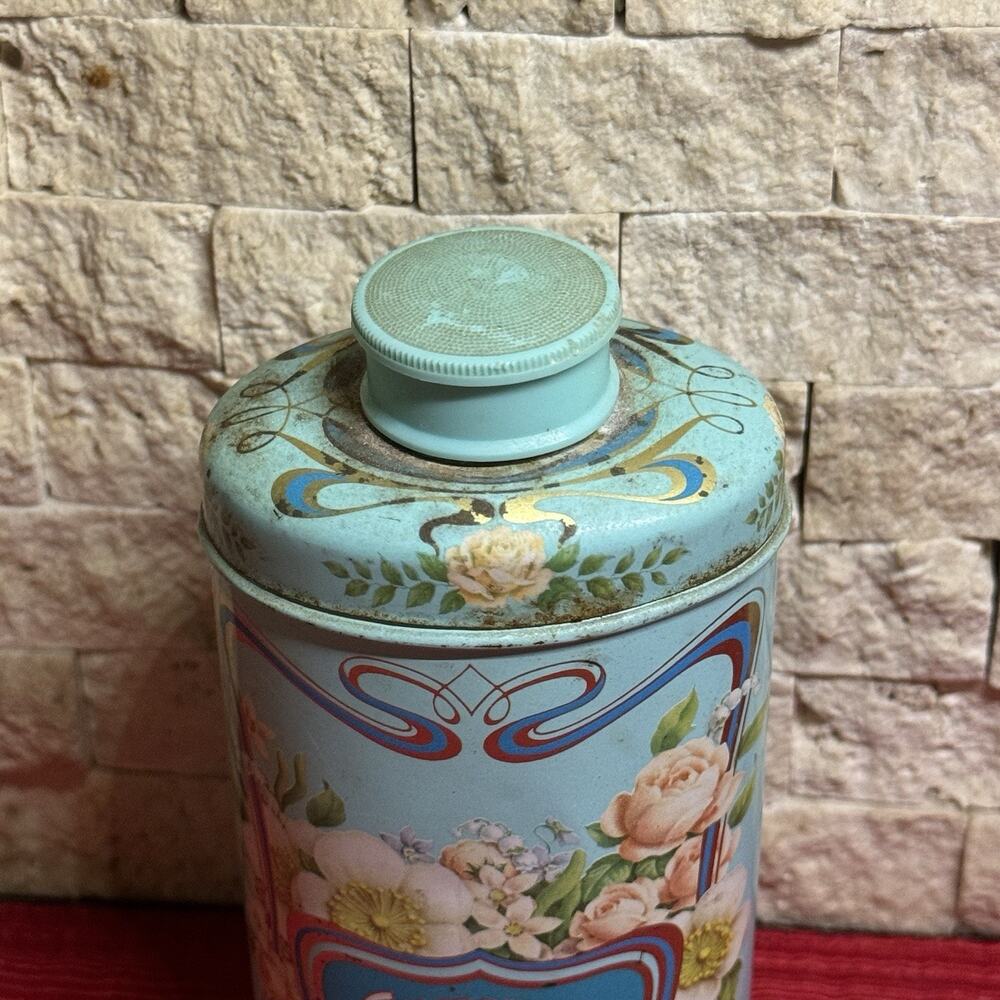 Vintage Avon California Perfumed Talc Powder 3.75 oz Tin EMPTY 91st Anniversary - Picture 3 of 6